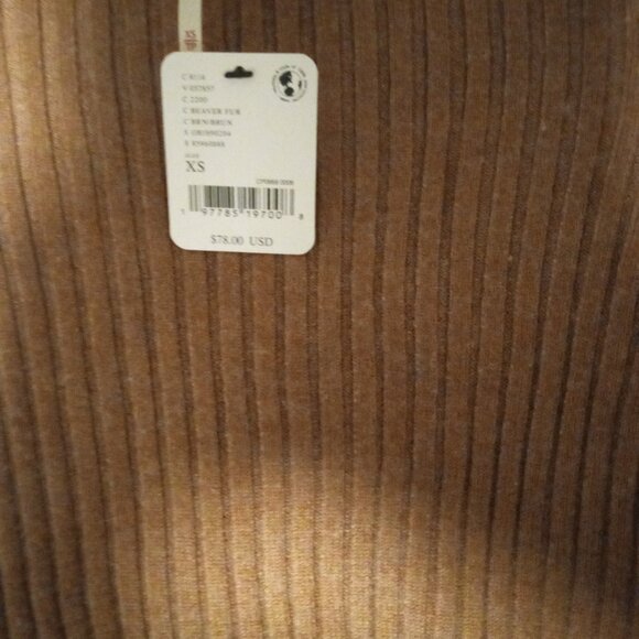 NWT Free People Off shoulder Crop Sweater - Picture 2 of 2